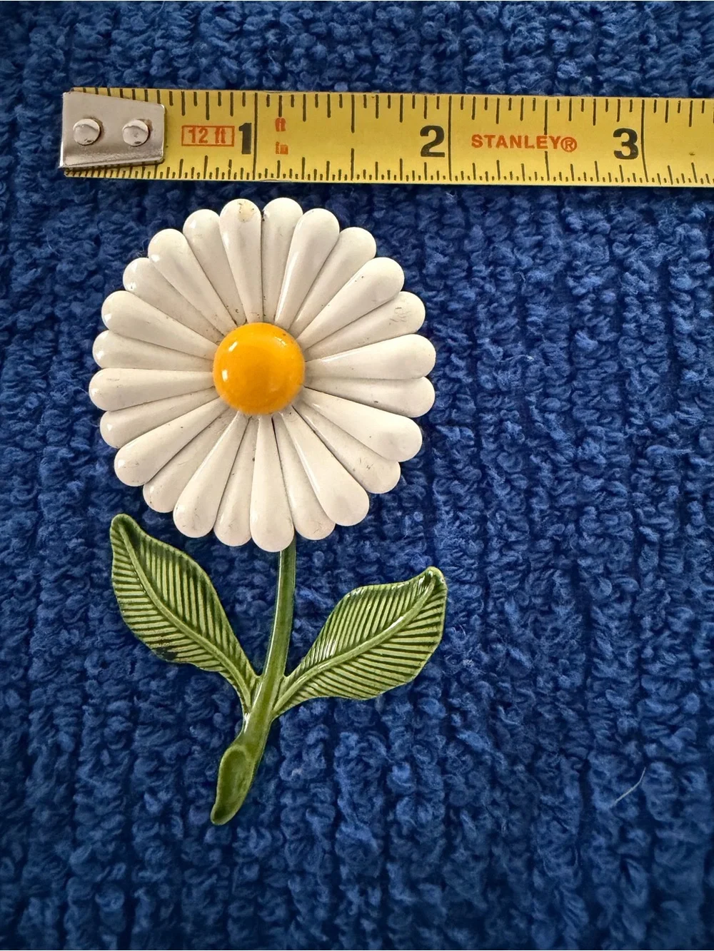 Vintage enamel White and Yellow Daisy Brooche and clip on earrings set